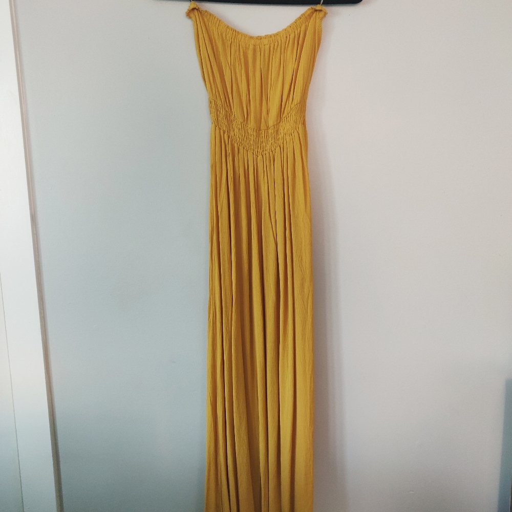 2/$20 - Forever 21 Yellow Strapless Maxi Dress